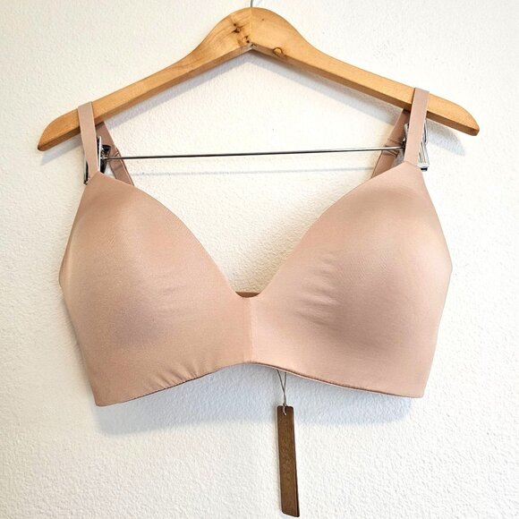 SKIMS Other - Skims Wireless Form Lightly Lined Bra Sz 36DD Mica BR-WRL-1889 NWT